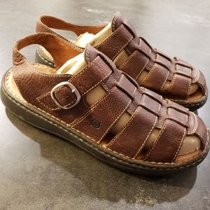 Mens BORN Brown Leather Buckle Sandals Size 12